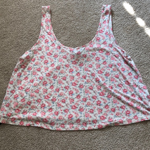Forever 21 Tops - Floral cute tank top